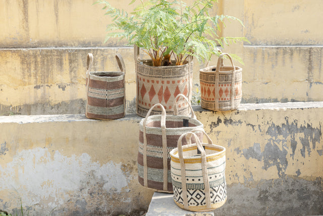 Noyaan Brown jute round basket rhombic pattern